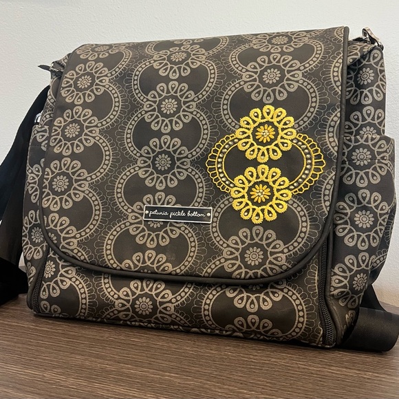 Petunia Pickle Bottom Boxy Diaper Bag Backpack - Picture 3 of 13